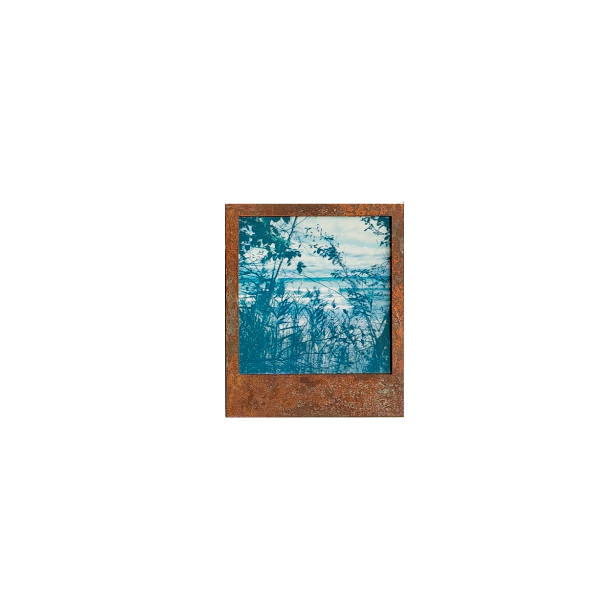 047